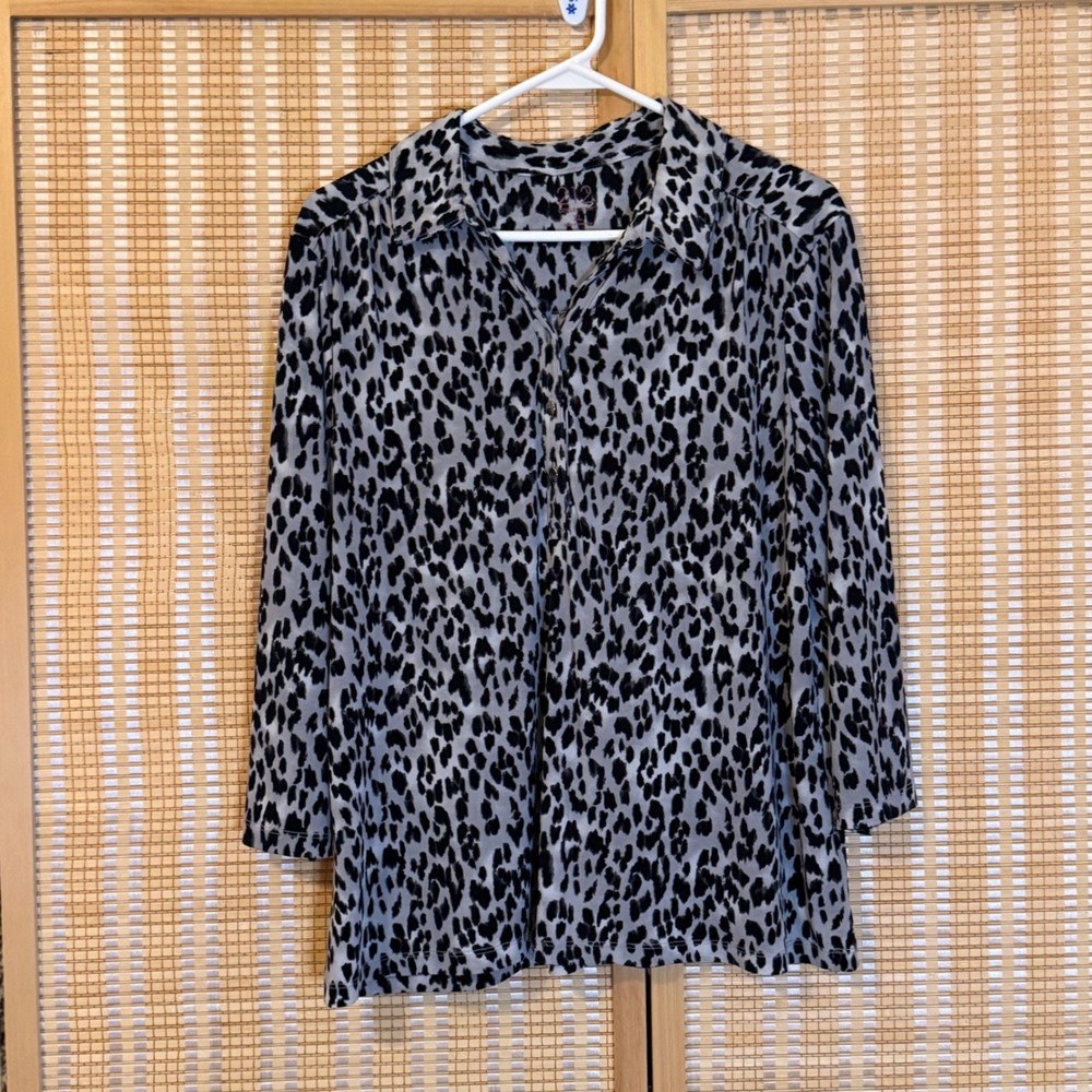 212 Collection Womens XL Leopard Print Grey Black 3/4 Sleeve Collared Blouse Top